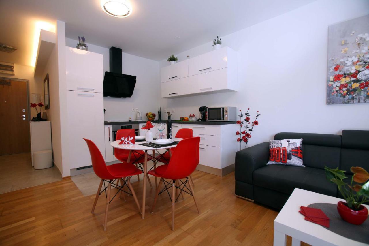 Apartment West リエカ エクステリア 写真